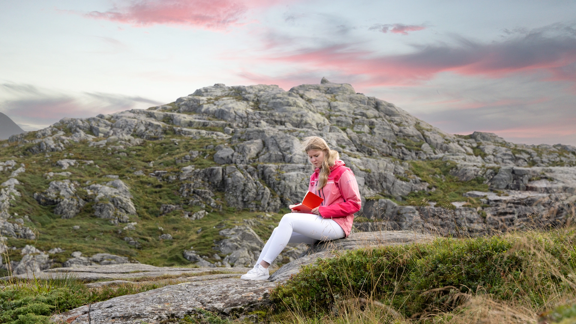 Image in an image slider Image in an image slider