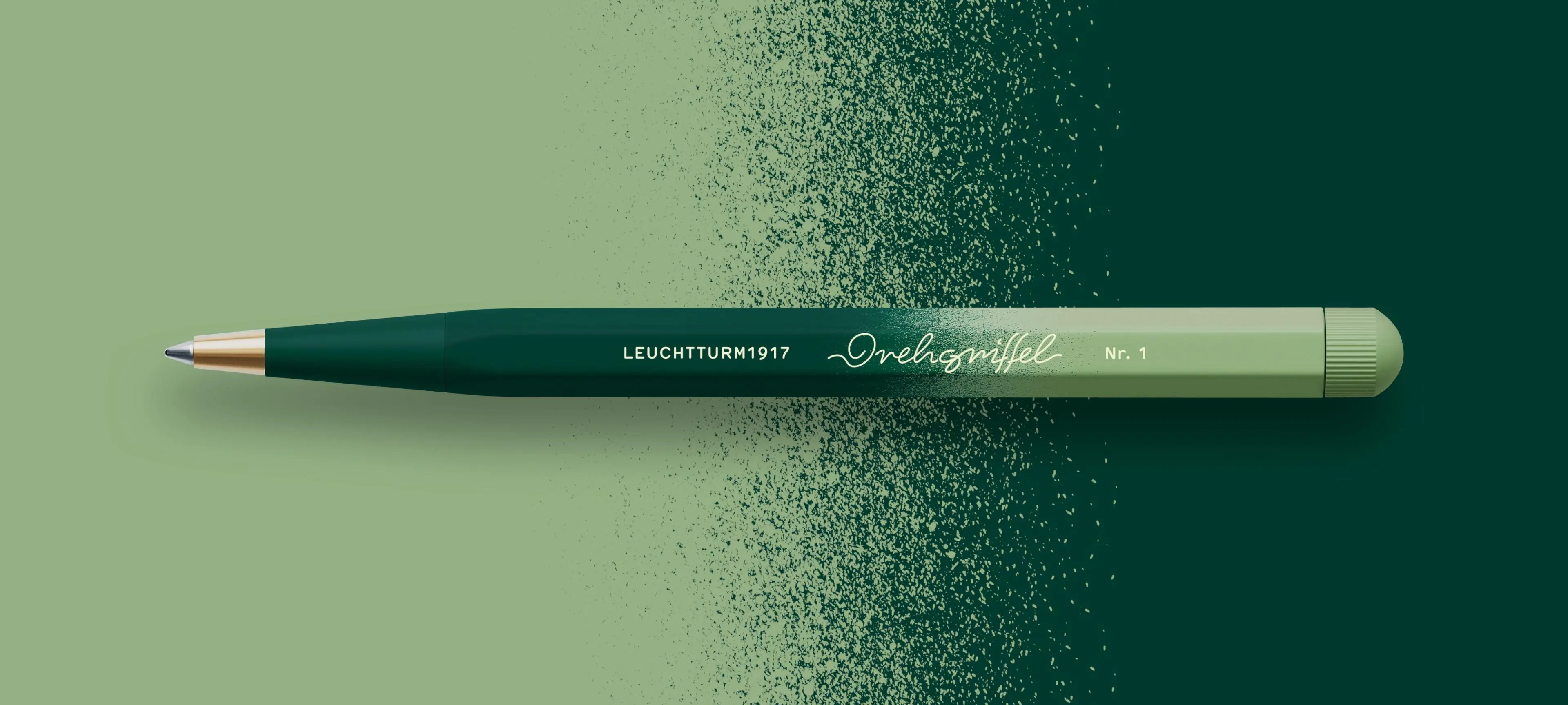 Detaillansicht Drehgriffel Gradient Sonderedition in Forest Green. Green Drehgriffel with gradient from dark to light green on green background.