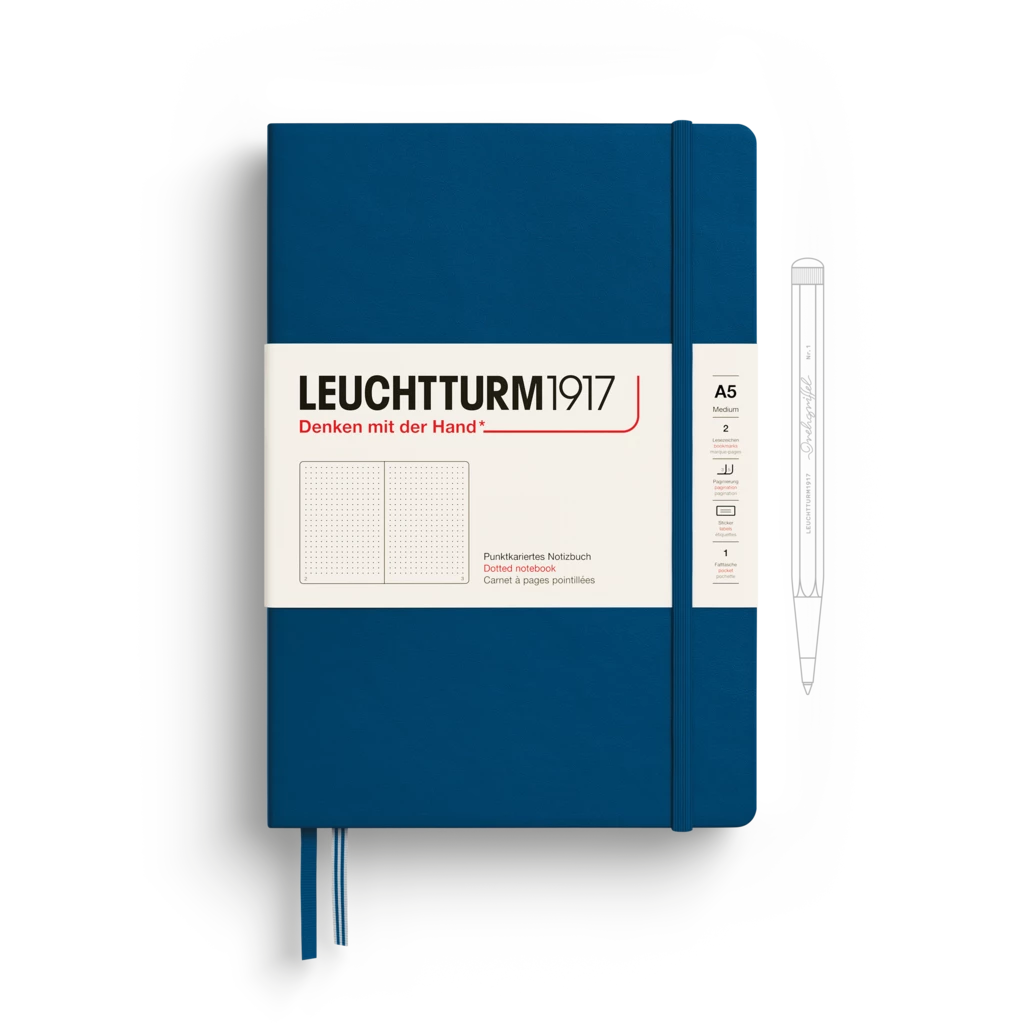 Notizbuch Medium (A5), Hardcover, 251 nummerierte Seiten, Indigo, dotted Notizbuch Medium (A5), Hardcover, 251 nummerierte Seiten, Indigo, dotted