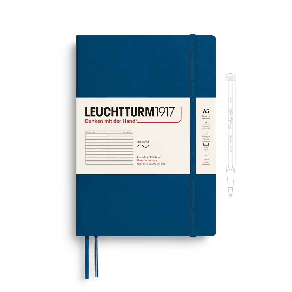 Notizbuch Medium (A5), Softcover, 123 nummerierte Seiten, Indigo, liniert